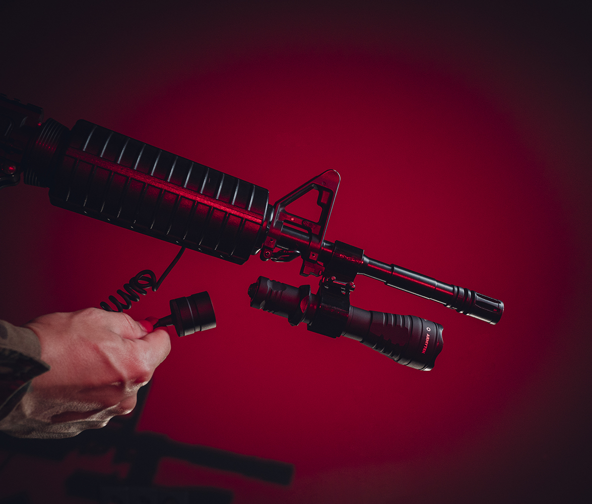 ARMYTEK PREDATOR PRO 地震対策　アウトドア　キャンプ Armytek Predator Pro Magnet USB Warm - Tactical Flashlight