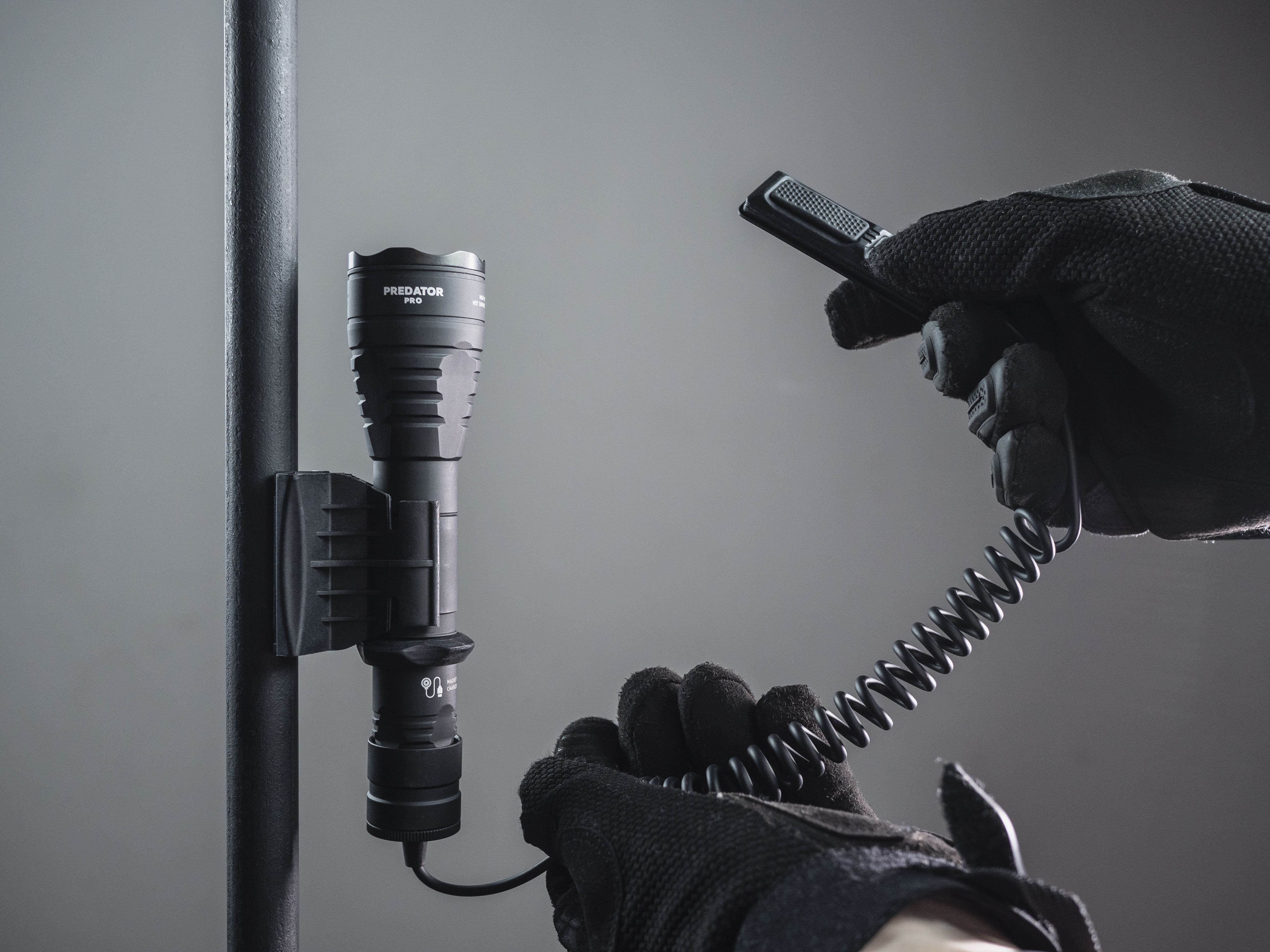 ARMYTEK PREDATOR PRO 地震対策　アウトドア　キャンプ Armytek Predator Pro Magnet USB Extended Set | Armytek.com